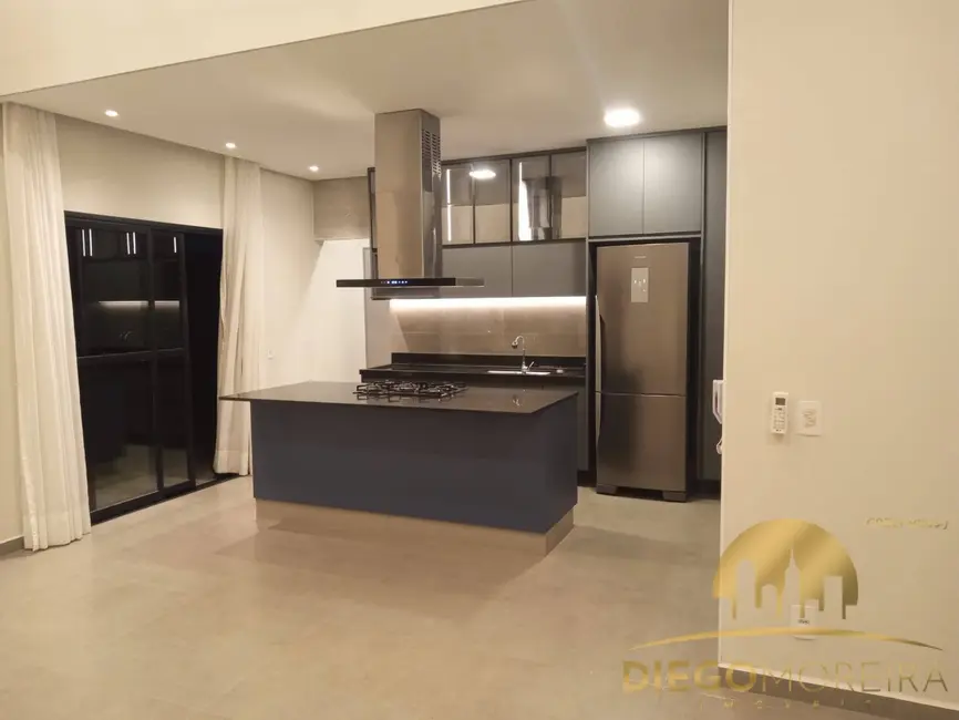 Foto 4 de Casa de Condomínio com 3 quartos para alugar, 112m2 em Marmeleiro, Atibaia - SP