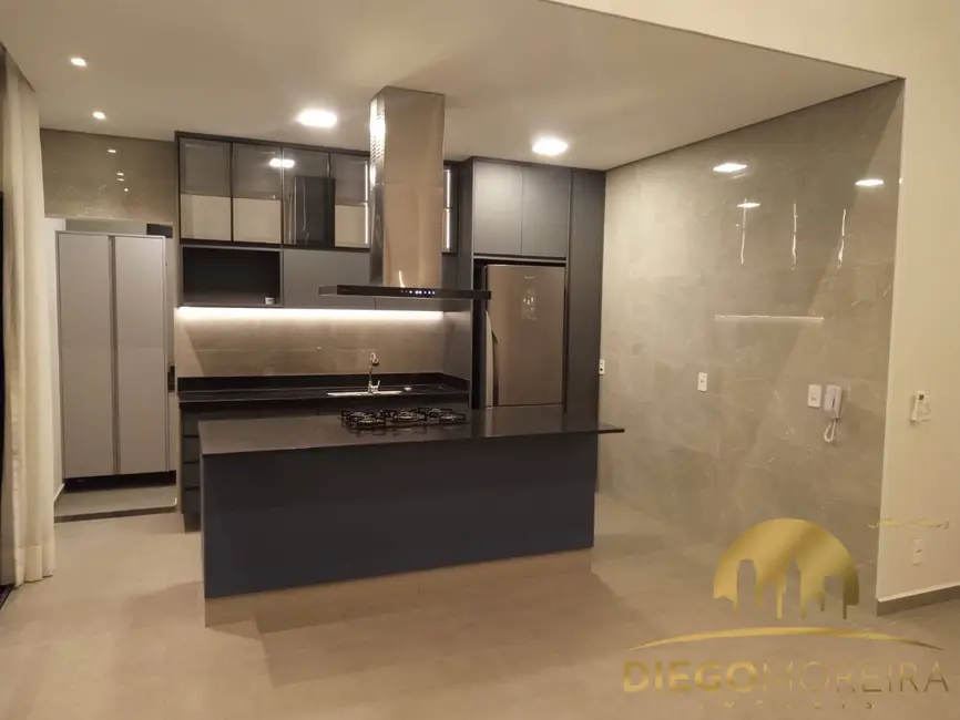 Foto 3 de Casa de Condomínio com 3 quartos para alugar, 112m2 em Marmeleiro, Atibaia - SP