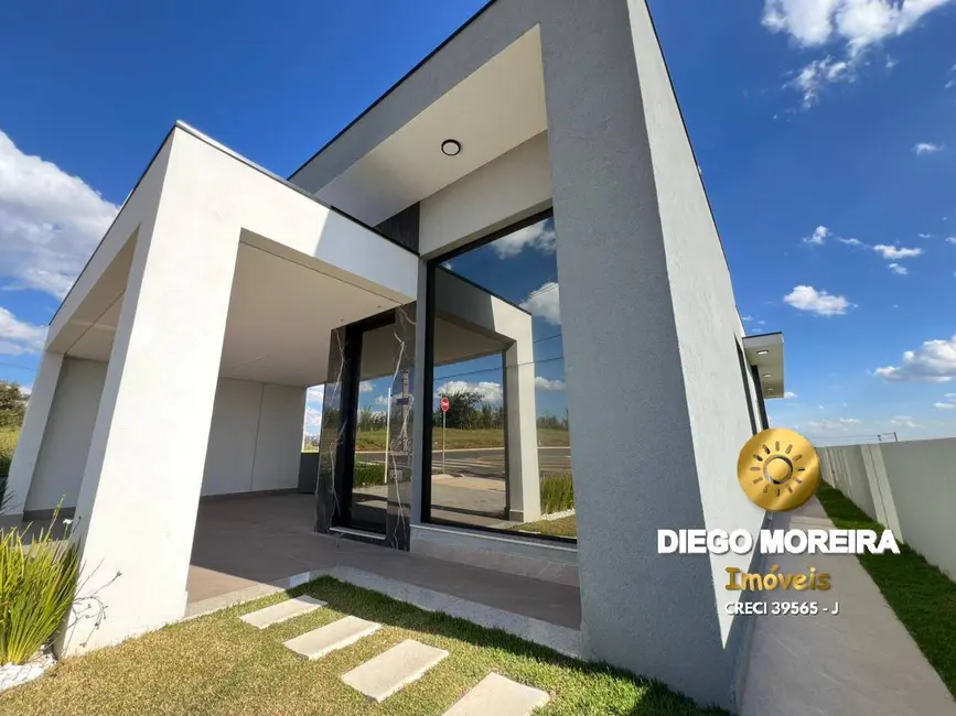 Foto 1 de Casa de Condomínio com 3 quartos à venda e para alugar, 192m2 em Cachoeira, Atibaia - SP