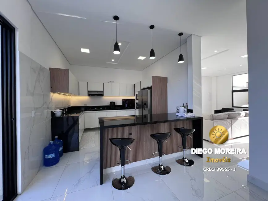 Foto 4 de Casa com 4 quartos à venda, 280m2 em Mairipora - SP