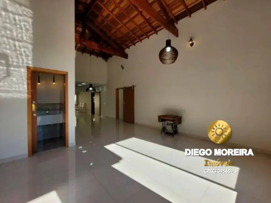 Casa de Condomínio com 3 quartos à venda, 195m2 em Nova Gardênia, Atibaia - SP - imagem 6 Foto 6 de Casa de Condomínio com 3 quartos à venda, 195m2 em Nova Gardênia, Atibaia - SP