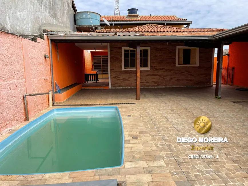 Foto 1 de Casa com 4 quartos à venda, 250m2 em Mairipora - SP