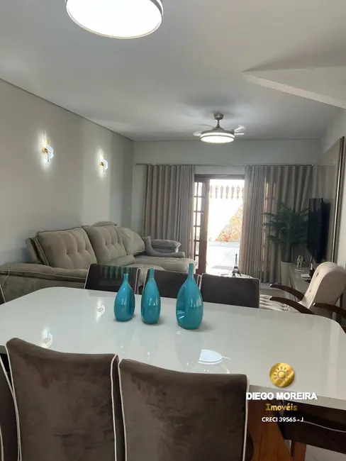 Foto 5 de Casa com 3 quartos à venda, 240m2 em Retiro das Fontes, Atibaia - SP