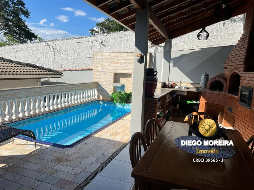 Foto 1 de Casa com 3 quartos à venda, 240m2 em Retiro das Fontes, Atibaia - SP
