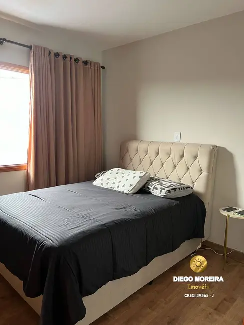 Foto 8 de Casa com 3 quartos à venda, 240m2 em Retiro das Fontes, Atibaia - SP