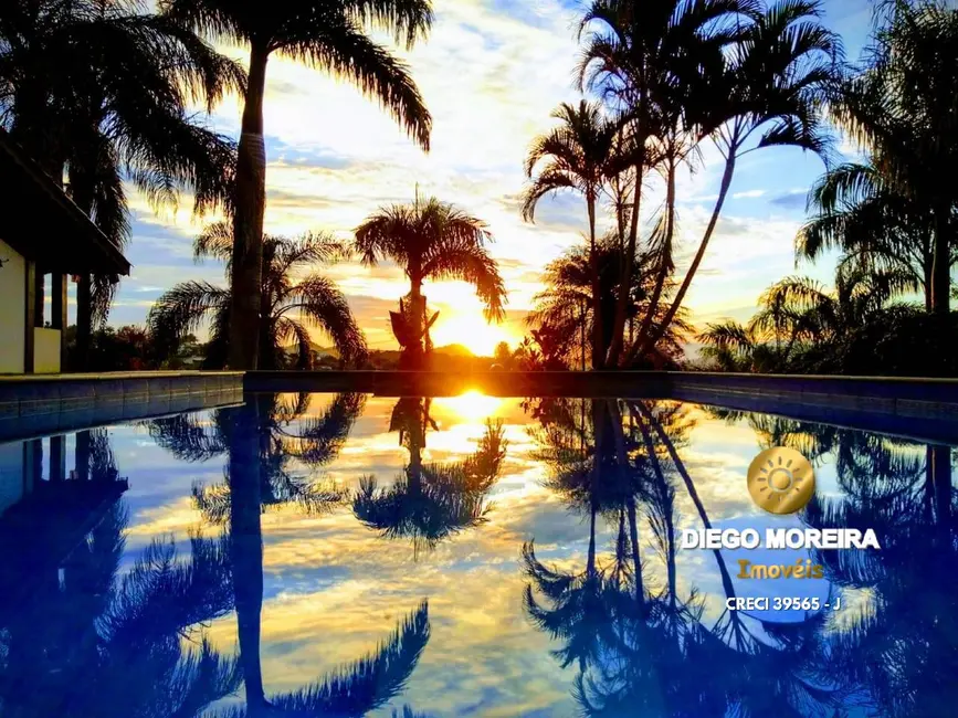 Chácara com 3 quartos à venda, 1156m2 em Piracaia - SP - imagem 4 Foto 4 de Chácara com 3 quartos à venda, 1156m2 em Piracaia - SP