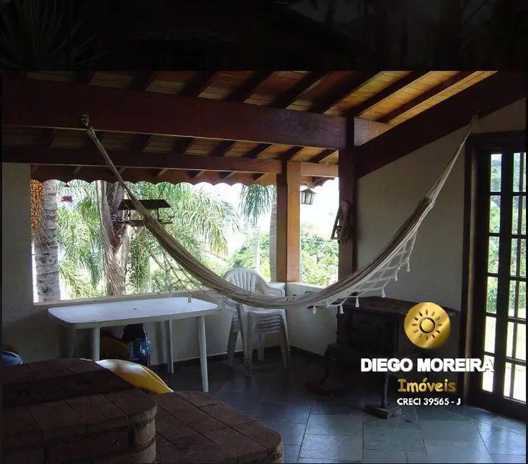 Chácara com 3 quartos à venda, 1156m2 em Piracaia - SP - imagem 8 Foto 8 de Chácara com 3 quartos à venda, 1156m2 em Piracaia - SP