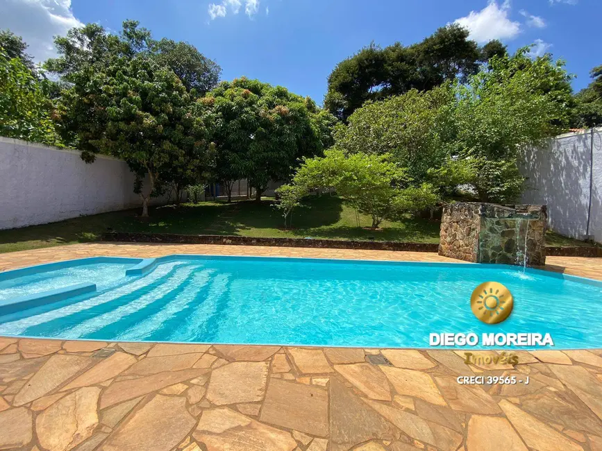 Chácara com 3 quartos à venda, 1420m2 em Batatuba, Piracaia - SP - imagem 7 Foto 7 de Chácara com 3 quartos à venda, 1420m2 em Batatuba, Piracaia - SP