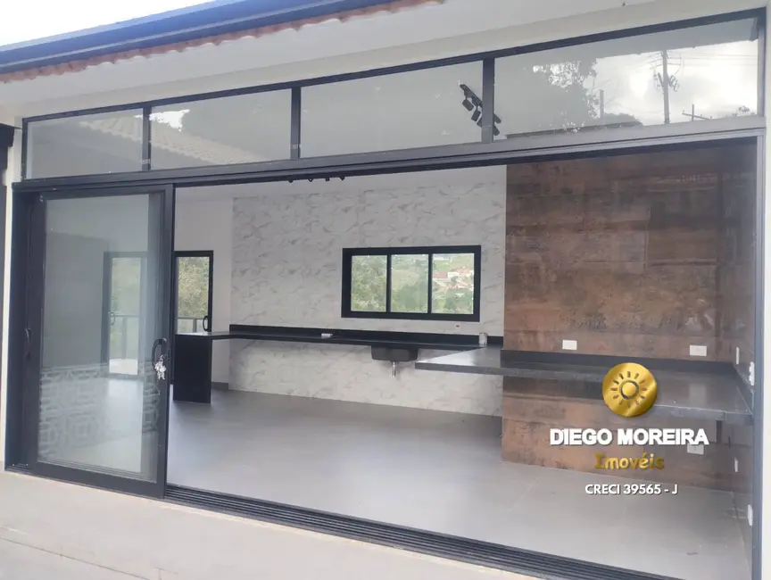 Foto 3 de Chácara com 3 quartos à venda, 198m2 em Jardim Estância Brasil, Atibaia - SP