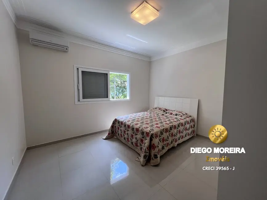 Foto 4 de Casa de Condomínio com 6 quartos à venda, 1200m2 em Piracaia - SP