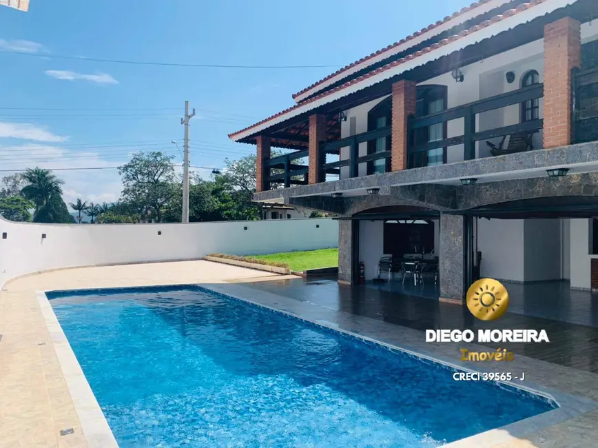 Chácara com 6 quartos à venda, 1000m2 em Piracaia - SP - imagem 3 Foto 3 de Chácara com 6 quartos à venda, 1000m2 em Piracaia - SP