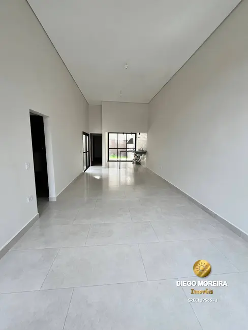 Foto 2 de Casa com 3 quartos à venda, 103m2 em Nova Cerejeira, Atibaia - SP