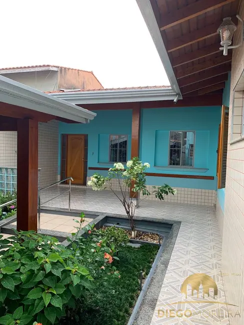 Foto 1 de Casa com 2 quartos à venda e para alugar, 300m2 em Alvinópolis, Atibaia - SP