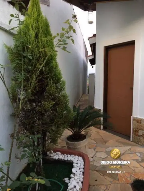 Foto 3 de Casa com 2 quartos à venda, 150m2 em Jardim das Cerejeiras, Atibaia - SP