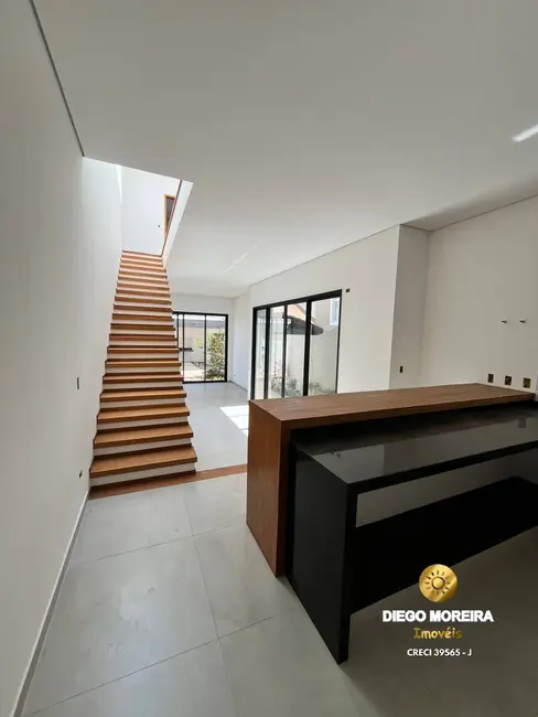Foto 8 de Casa com 3 quartos à venda, 177m2 em Atibaia - SP