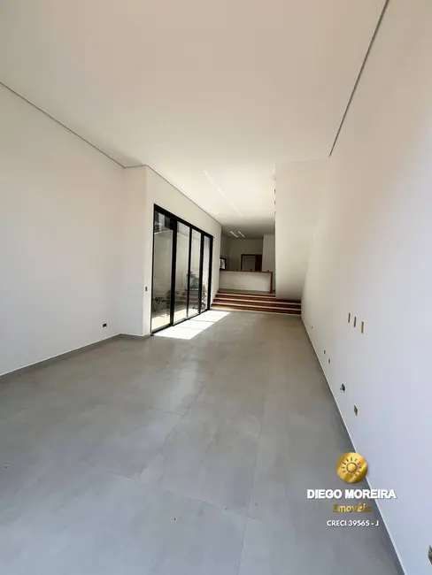 Foto 3 de Casa com 3 quartos à venda, 177m2 em Atibaia - SP