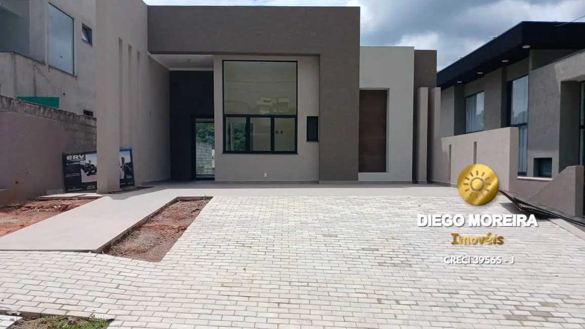 Foto 1 de Casa de Condomínio com 3 quartos à venda, 360m2 em Chácaras Maringá, Atibaia - SP