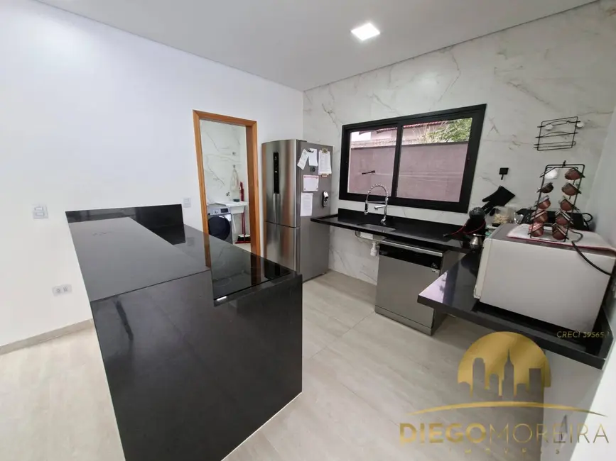 Foto 6 de Casa de Condomínio com 3 quartos para alugar, 250m2 em Parque Arco Iris, Atibaia - SP