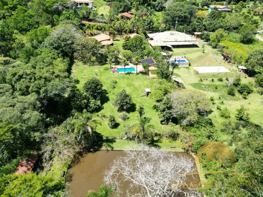 Foto 4 de Chácara com 8 quartos à venda, 400m2 em Piracaia - SP