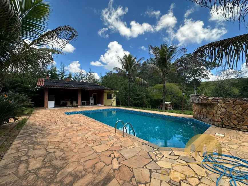 Foto 3 de Chácara com 8 quartos à venda, 400m2 em Piracaia - SP