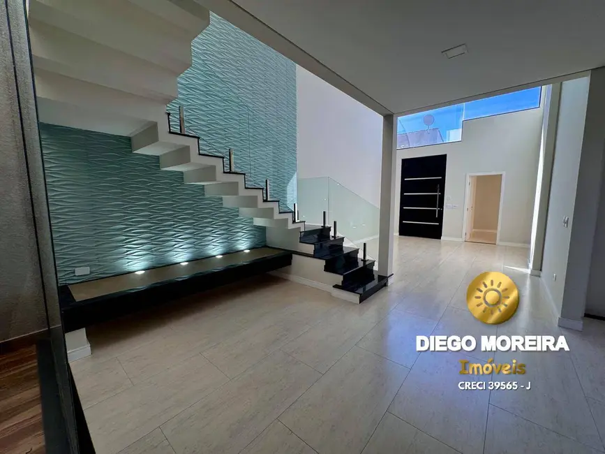 Foto 4 de Casa com 3 quartos à venda, 400m2 em Vila Petrópolis, Atibaia - SP