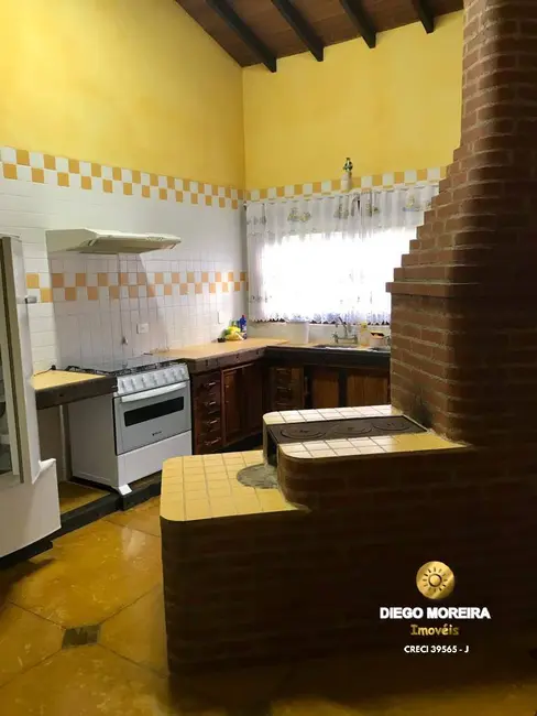 Chácara com 4 quartos à venda, 1621m2 em Piracaia - SP - imagem 5 Foto 5 de Chácara com 4 quartos à venda, 1621m2 em Piracaia - SP