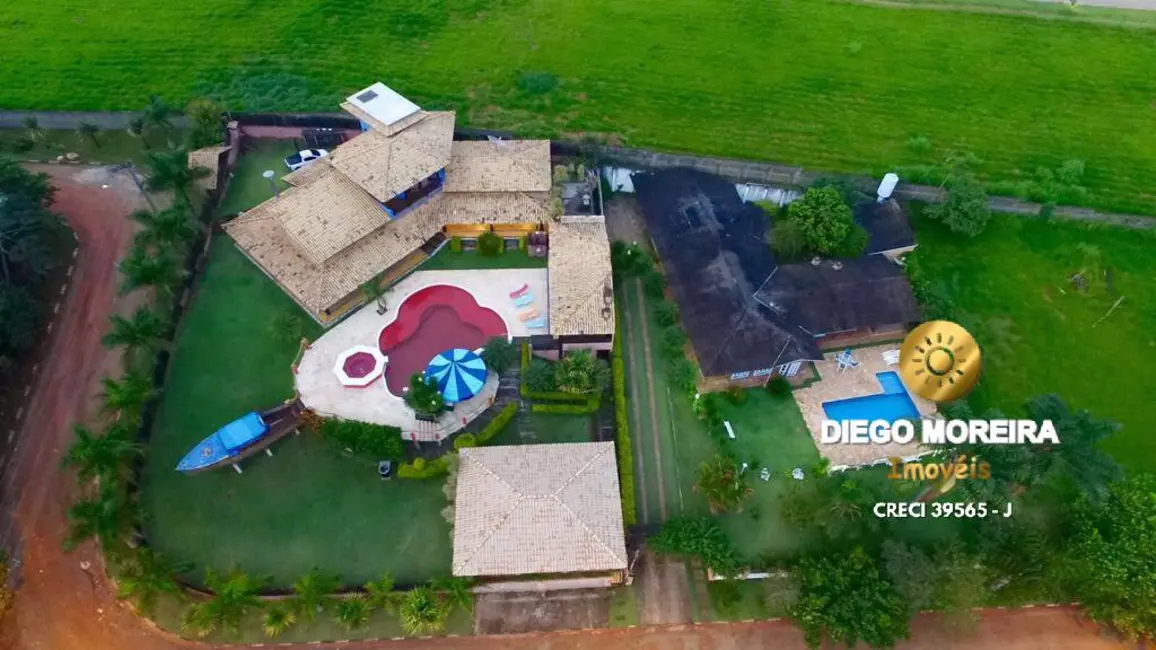 Chácara com 4 quartos à venda, 1621m2 em Piracaia - SP - imagem 2 Foto 2 de Chácara com 4 quartos à venda, 1621m2 em Piracaia - SP