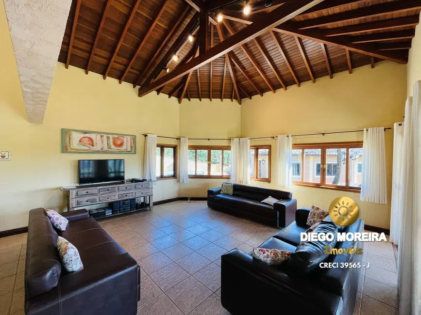 Chácara com 6 quartos à venda, 2000m2 em Piracaia - SP - imagem 5 Foto 5 de Chácara com 6 quartos à venda, 2000m2 em Piracaia - SP