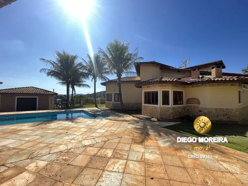 Chácara com 6 quartos à venda, 2000m2 em Piracaia - SP - imagem 1 Foto 1 de Chácara com 6 quartos à venda, 2000m2 em Piracaia - SP