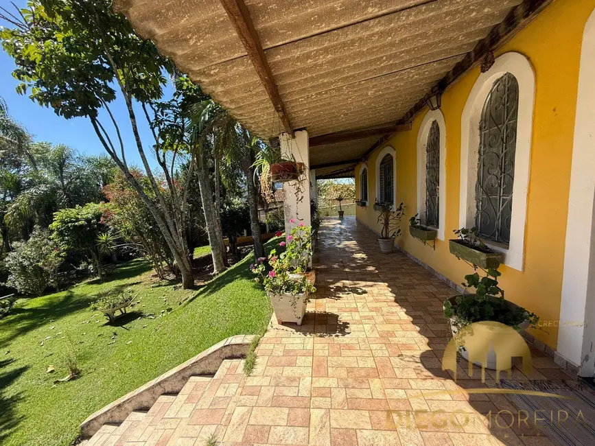 Foto 1 de Chácara com 3 quartos à venda, 200m2 em Bom Jesus Dos Perdoes - SP