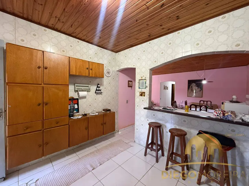 Foto 3 de Chácara com 3 quartos à venda, 200m2 em Bom Jesus Dos Perdoes - SP