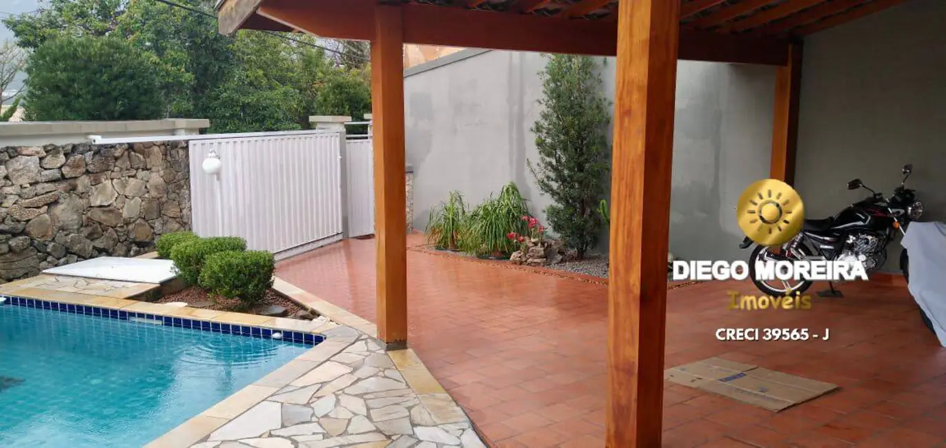 Foto 3 de Casa com 3 quartos à venda, 390m2 em Retiro das Fontes, Atibaia - SP