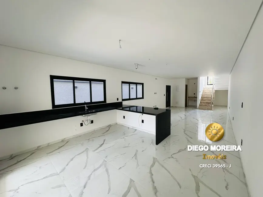 Foto 7 de Casa com 3 quartos à venda, 180m2 em Vila Petrópolis, Atibaia - SP