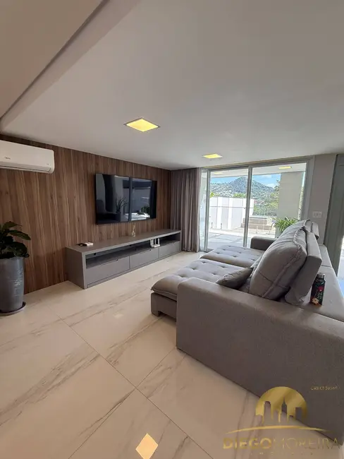 Foto 5 de Casa de Condomínio com 3 quartos à venda e para alugar, 360m2 em Jardim Maristela, Atibaia - SP