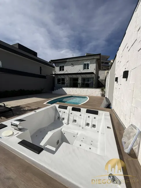 Foto 1 de Casa de Condomínio com 3 quartos à venda e para alugar, 360m2 em Jardim Maristela, Atibaia - SP