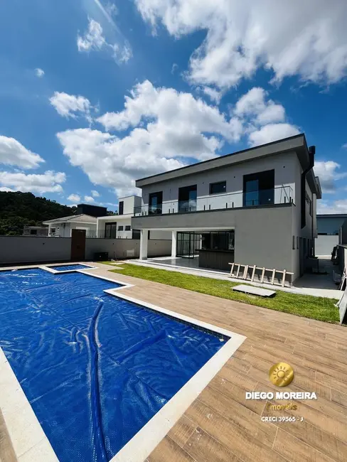 Casa de Condomínio com 5 quartos à venda, 525m2 em Atibaia - SP - imagem 2 Foto 2 de Casa de Condomínio com 5 quartos à venda, 525m2 em Atibaia - SP