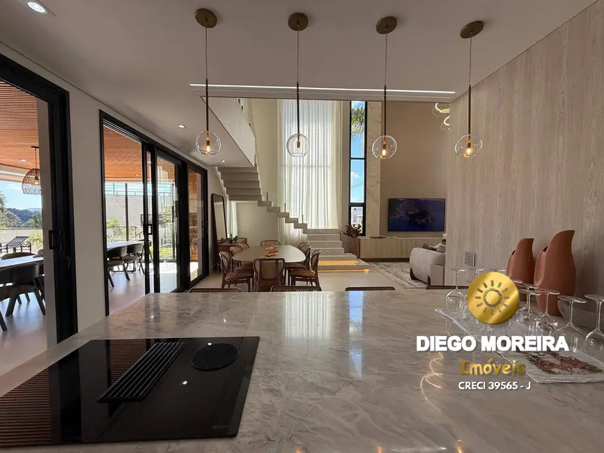 Foto 3 de Casa de Condomínio com 4 quartos à venda, 380m2 em Mairipora - SP