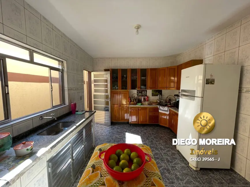 Casa com 4 quartos à venda, 226m2 em Serpa, Caieiras - SP - imagem 5 Foto 5 de Casa com 4 quartos à venda, 226m2 em Serpa, Caieiras - SP