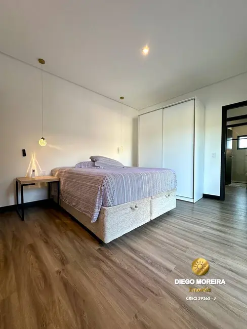 Foto 9 de Casa de Condomínio com 3 quartos à venda, 1066m2 em Piracaia - SP