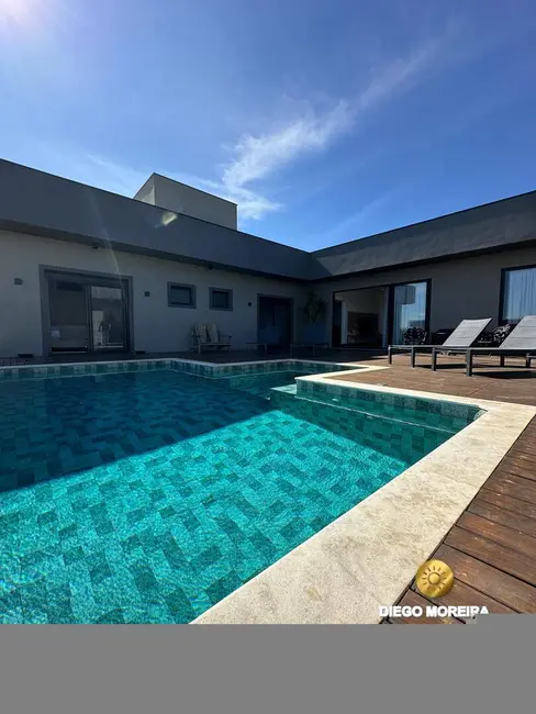 Foto 1 de Casa de Condomínio com 3 quartos à venda, 1066m2 em Piracaia - SP