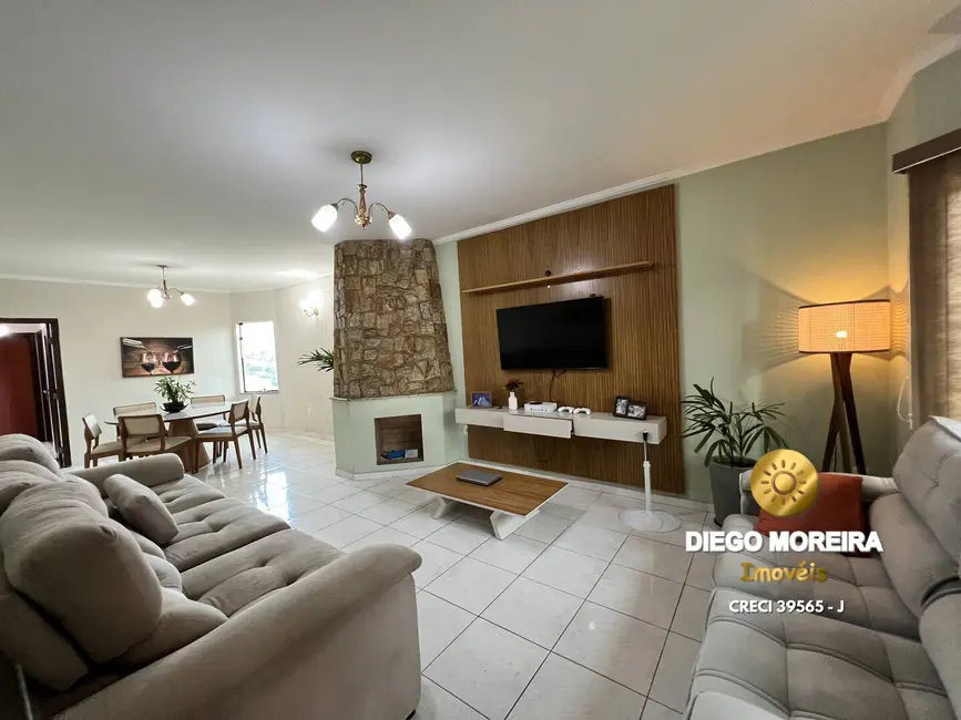 Foto 5 de Casa com 3 quartos à venda, 355m2 em Jardim do Lago, Atibaia - SP