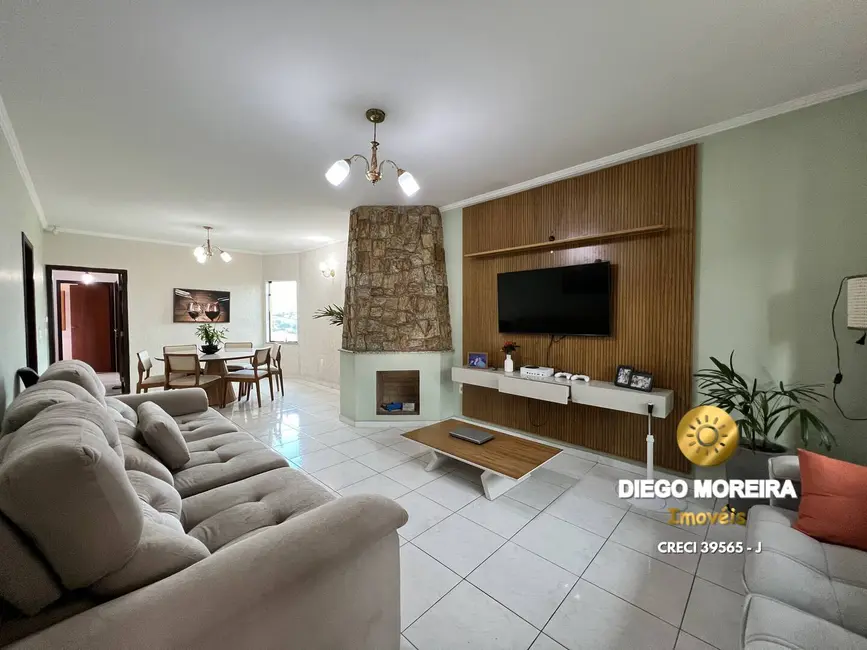 Foto 4 de Casa com 3 quartos à venda, 355m2 em Jardim do Lago, Atibaia - SP