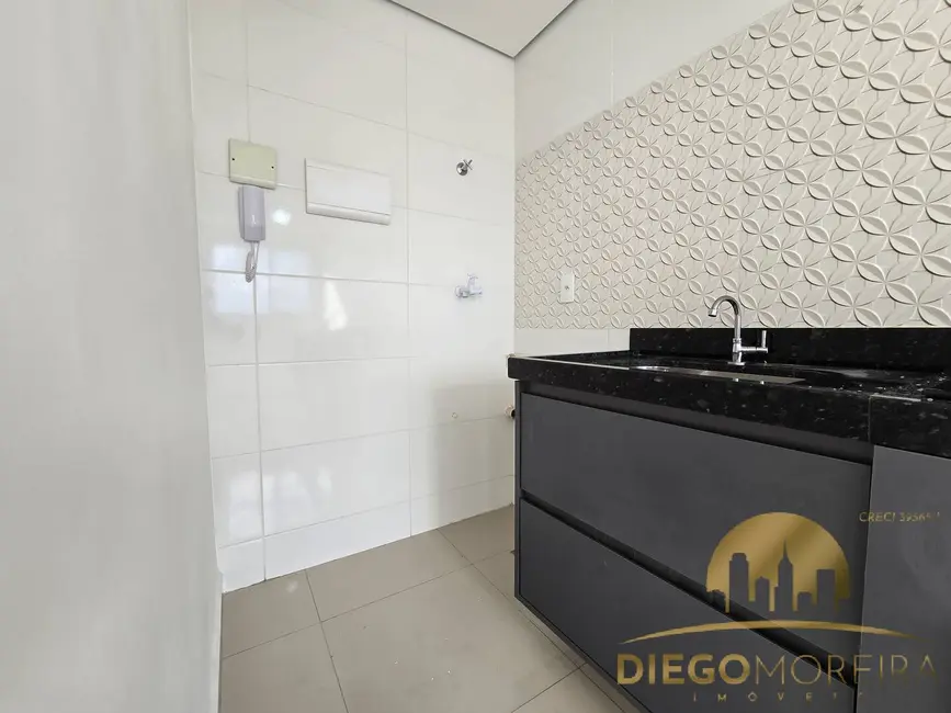 Foto 2 de Apartamento com 2 quartos à venda e para alugar, 50m2 em Nova Cerejeira, Atibaia - SP