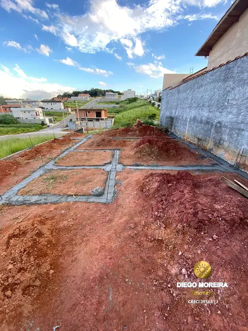 Foto 1 de Terreno / Lote à venda, 140m2 em Mairipora - SP