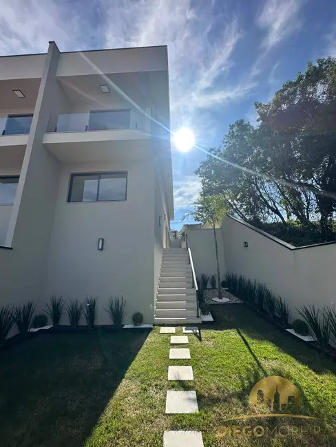 Foto 2 de Casa com 3 quartos à venda, 180m2 em Cidade Satélite, Atibaia - SP