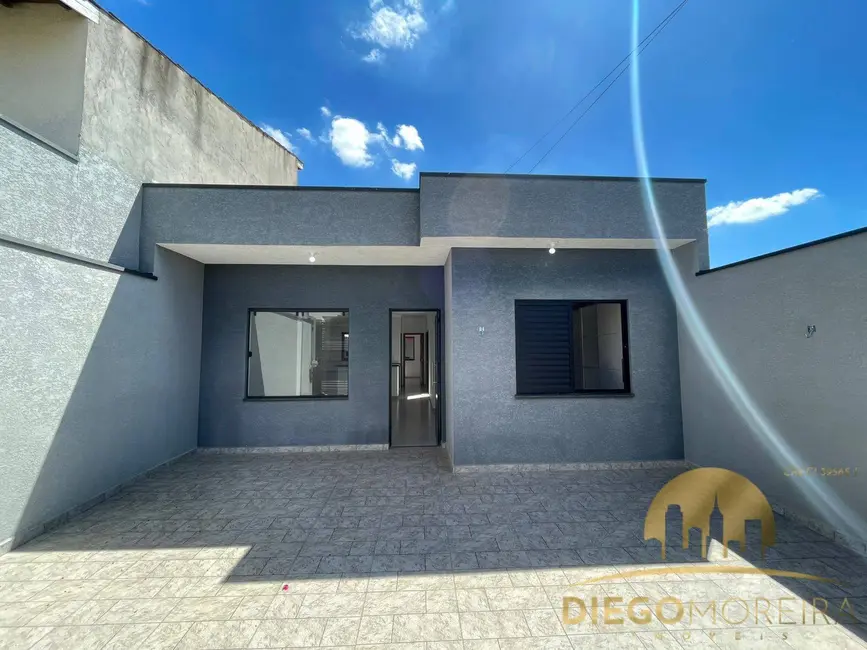 Foto 1 de Casa com 3 quartos à venda e para alugar, 96m2 em Nova Cerejeira, Atibaia - SP