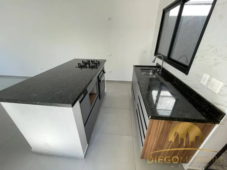 Foto 3 de Casa com 3 quartos à venda e para alugar, 96m2 em Nova Cerejeira, Atibaia - SP