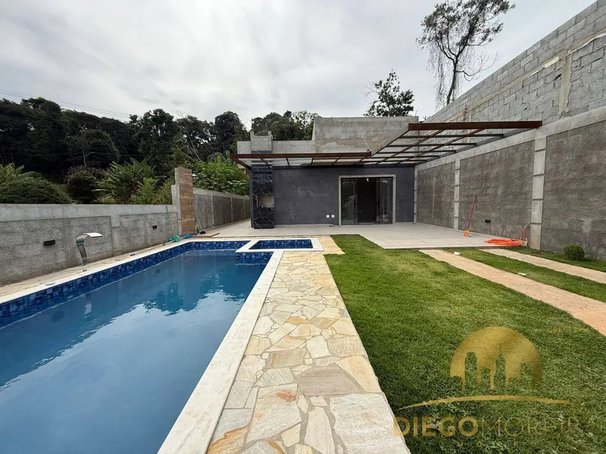 Foto 1 de Casa com 3 quartos à venda, 300m2 em Mairipora - SP