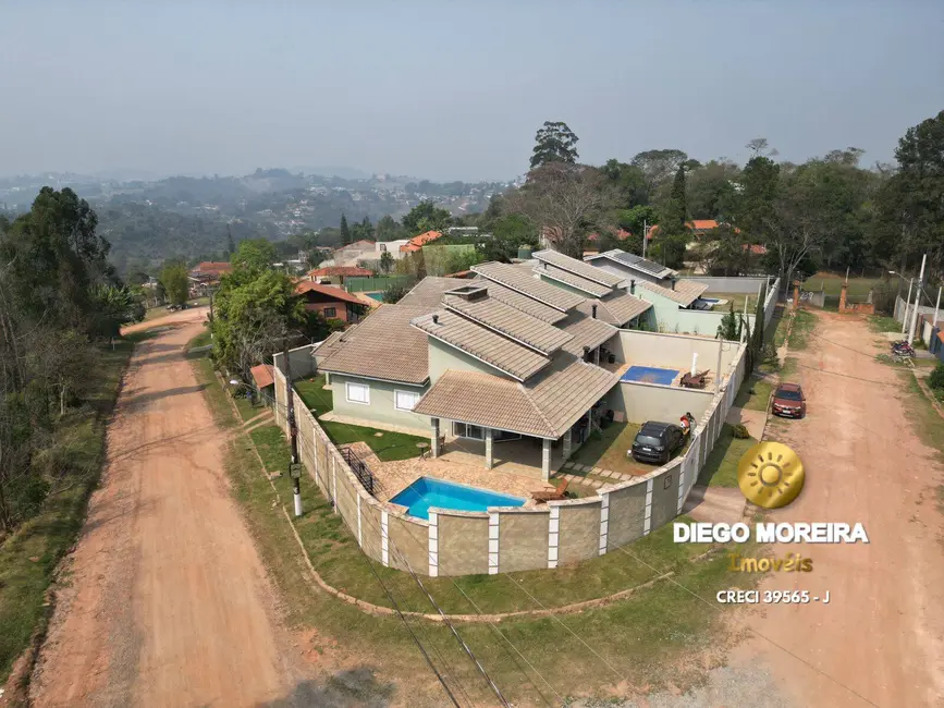 Foto 2 de Casa de Condomínio com 3 quartos à venda, 130m2 em Mairipora - SP