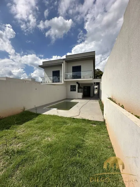 Foto 1 de Casa com 3 quartos à venda, 240m2 em Jardim dos Pinheiros, Atibaia - SP
